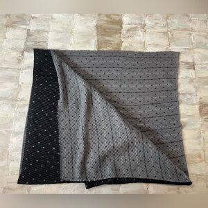 Pretty Persuasions Gray and Black reversible Scarf